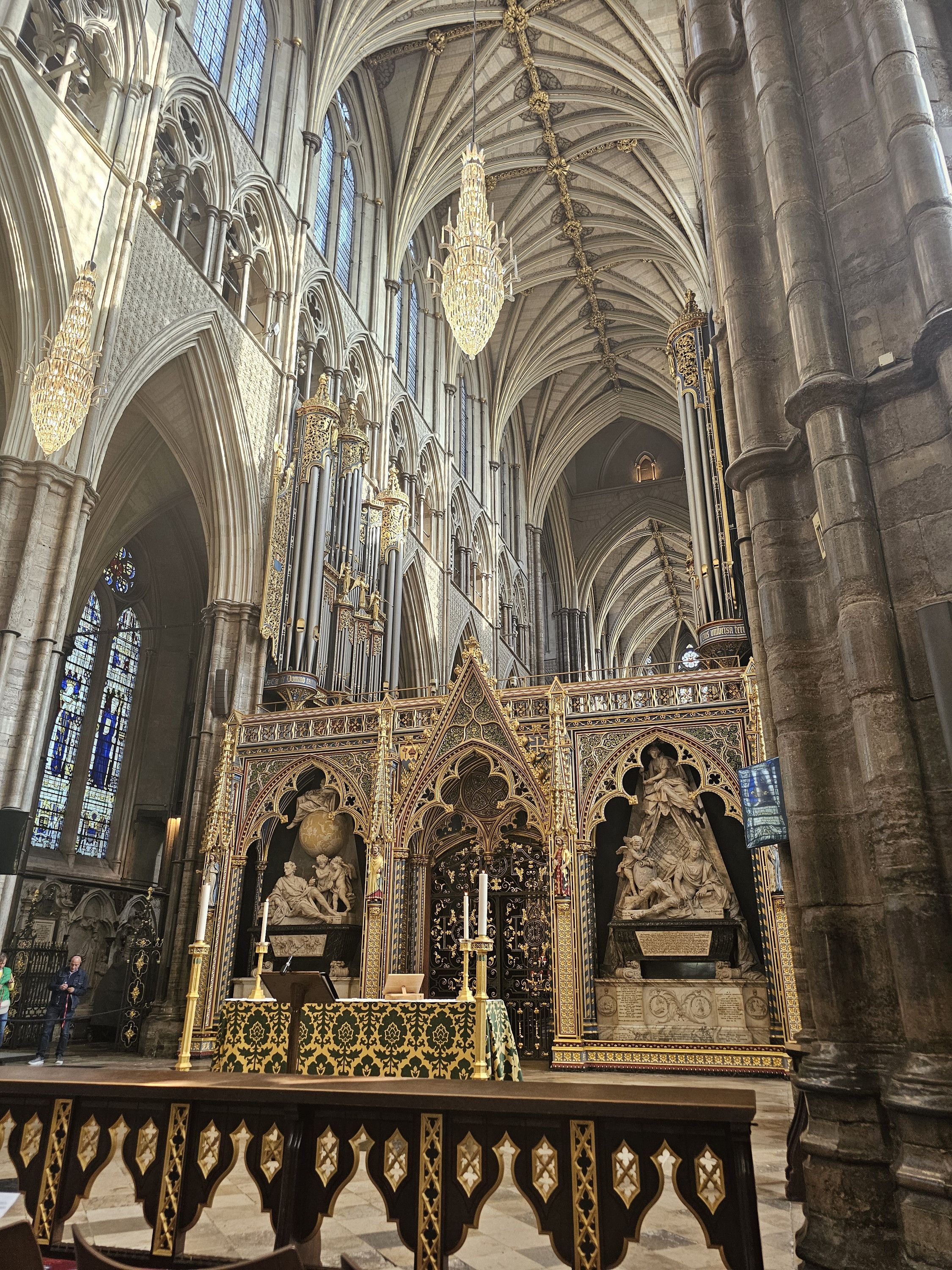 Holy Communion in the Abbey episode artwork