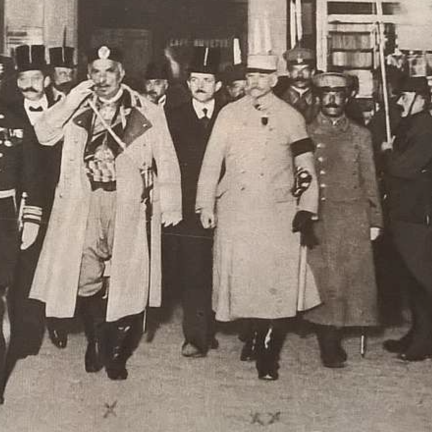 S8 Ep188:  SHOW 12-9-25 CBS EYE ON THE WORLD WITH JOHN BATCHELOR  THE SHOW BEGINS IN THE DOUBTS ABOUT THE HUBBLE CONSTANT.    FIRST HOUR  9-915  Baltic Defenses and NATO's Uncertain Resolve: Colleague Blaine Holt discusses the Baltics preparing defensive "Mino line