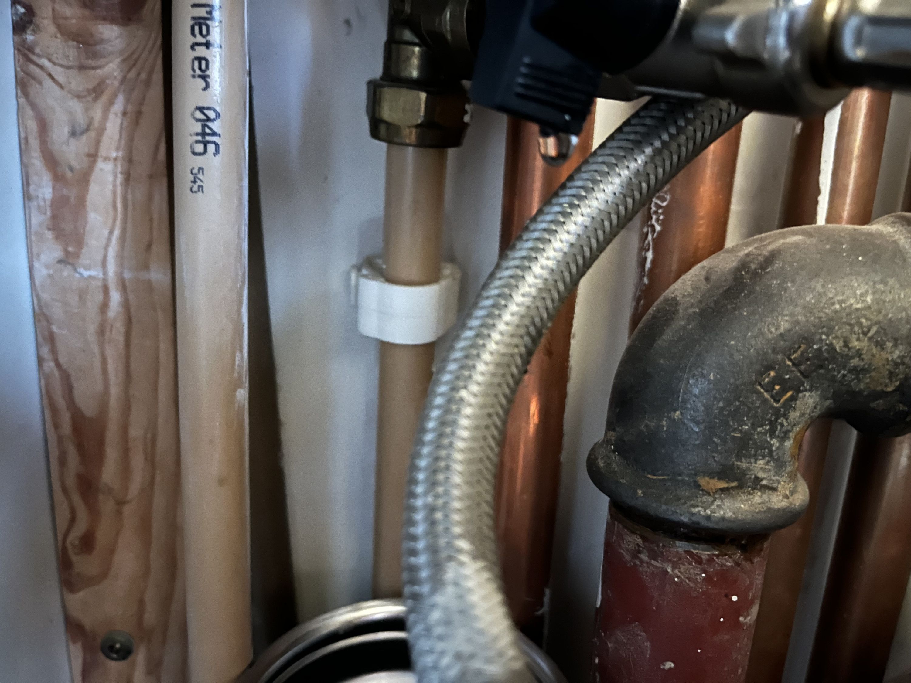 Central Heating Leak - and a friend in trouble #DecPodPoMo Episode 29/31