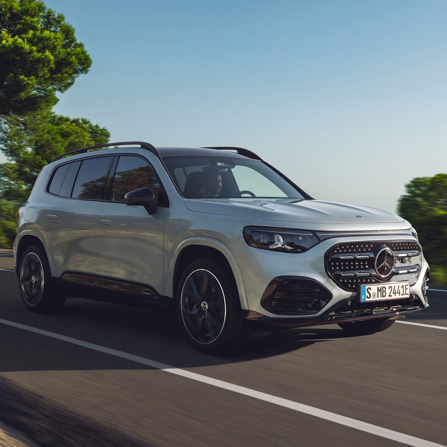 DAILY: Mercedes Builds GLB EV, Renault EV Sales Up and Lynk&Co Set PHEV Record  | 21 Jan 2026