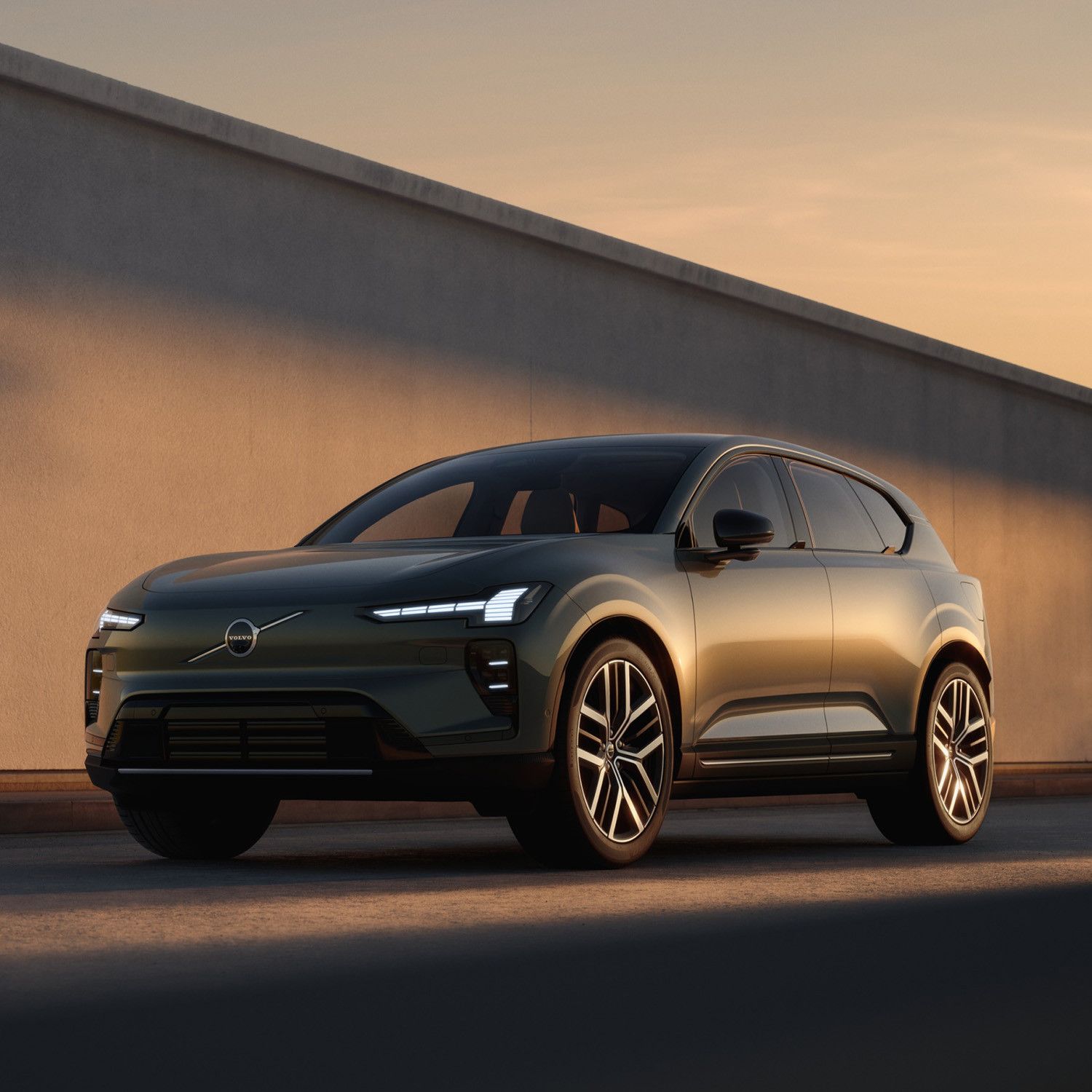 BRIEFLY: Volvo, Tesla, VW & more | 23 Jan 2026