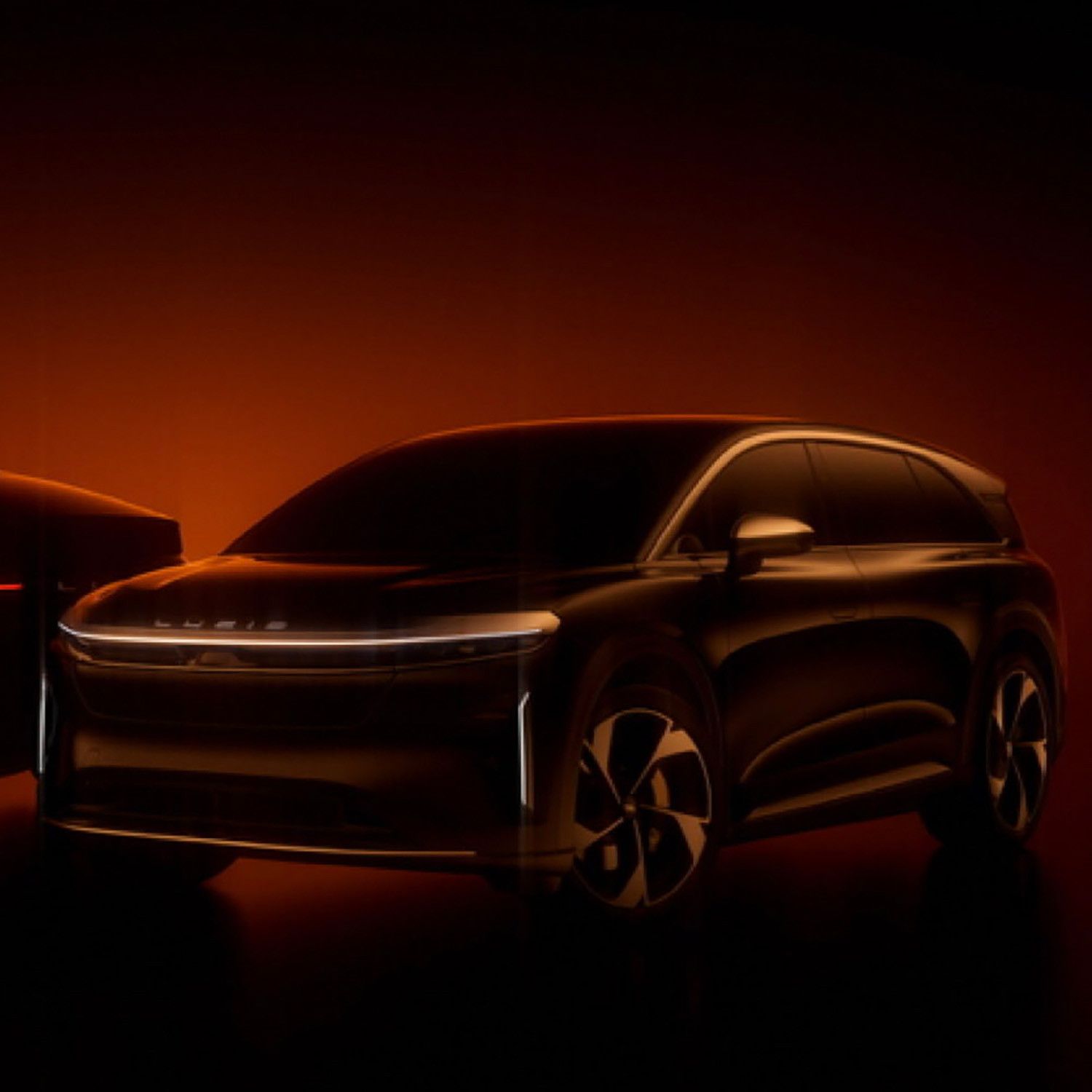 DAILY: Lucid Bets On Small SUV, Trump Defeated Over Charging and Jaguar Confusion | 26 Jan 2026