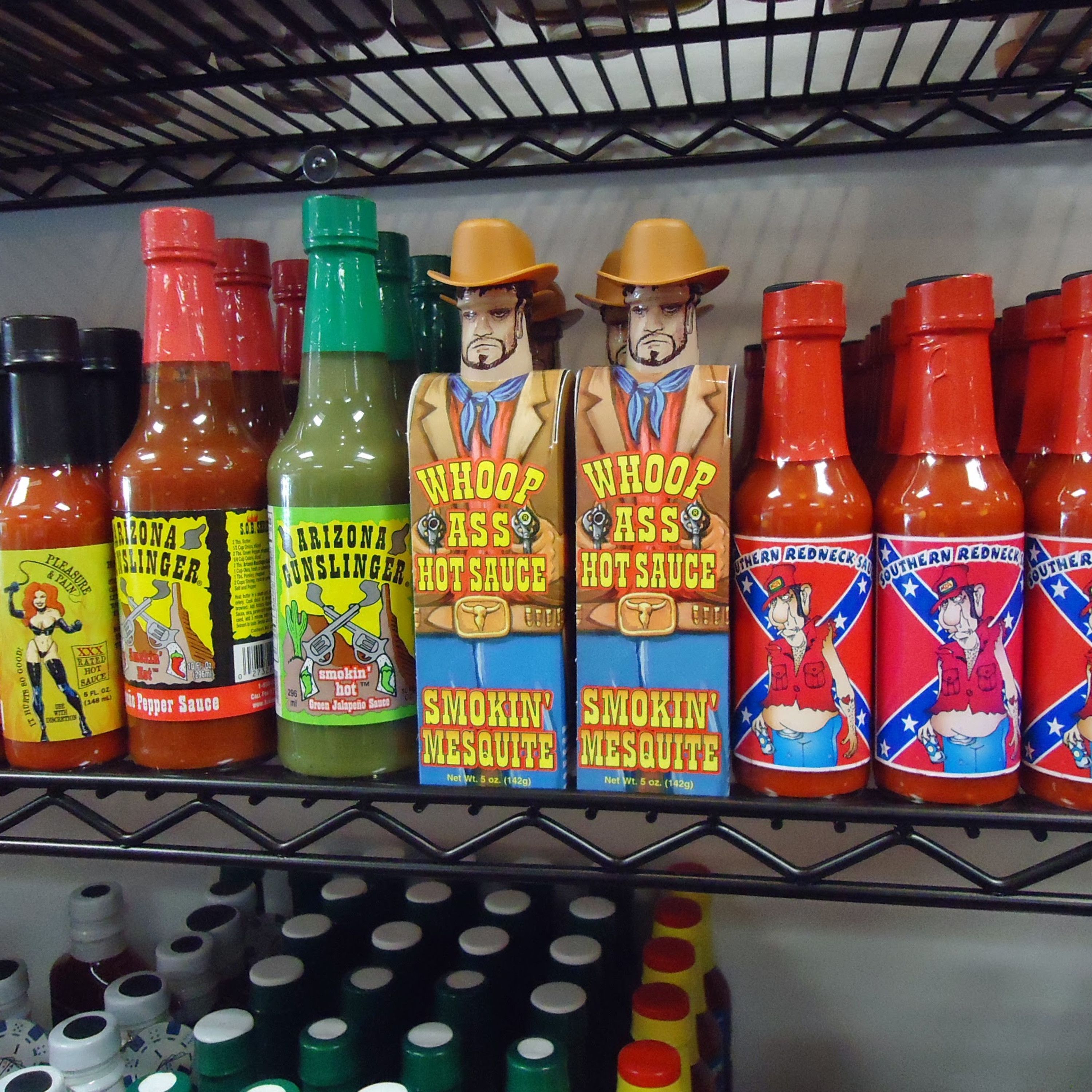 S3 Ep634: Hooikoorts - Hot Ones met Mr. Beast S3E634 episode artwork