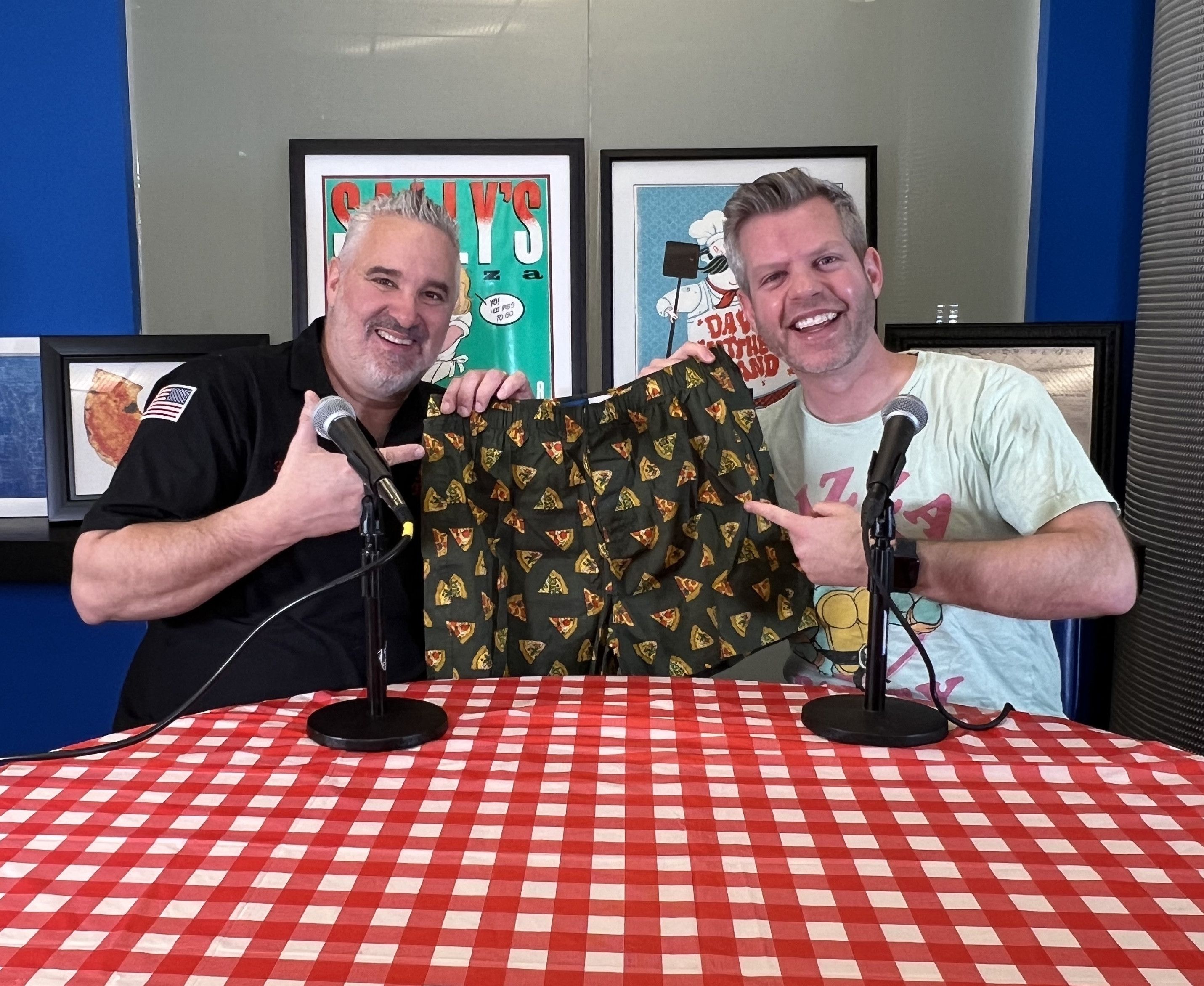 S2 Ep53: Ninja Turtle Pizza, Valentine Pizza Gifts & The Super Bowl Pizza Bet episode artwork