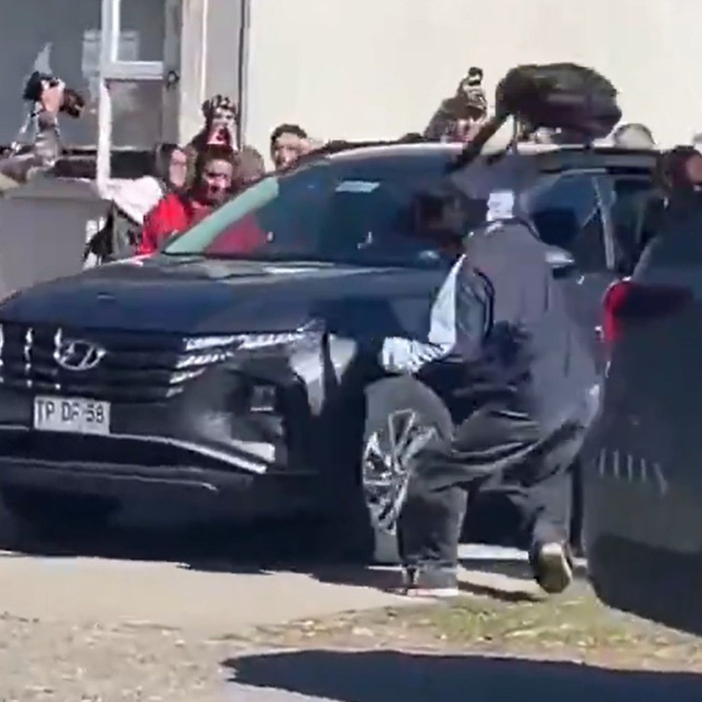 Violento ataque a ministra desata repudio nacional y debate sobre normativas