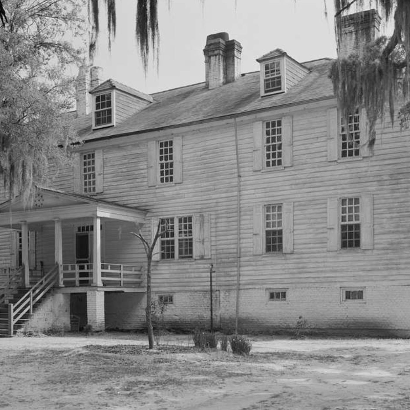 S8 Ep722: 12. Daniel Rood reveals the tragic fate of thousands of black Loyalists abandoned by the British at Yorktown. He details how the revolution solidified the uncompromising southern plantation system as a military strategy. (12)
