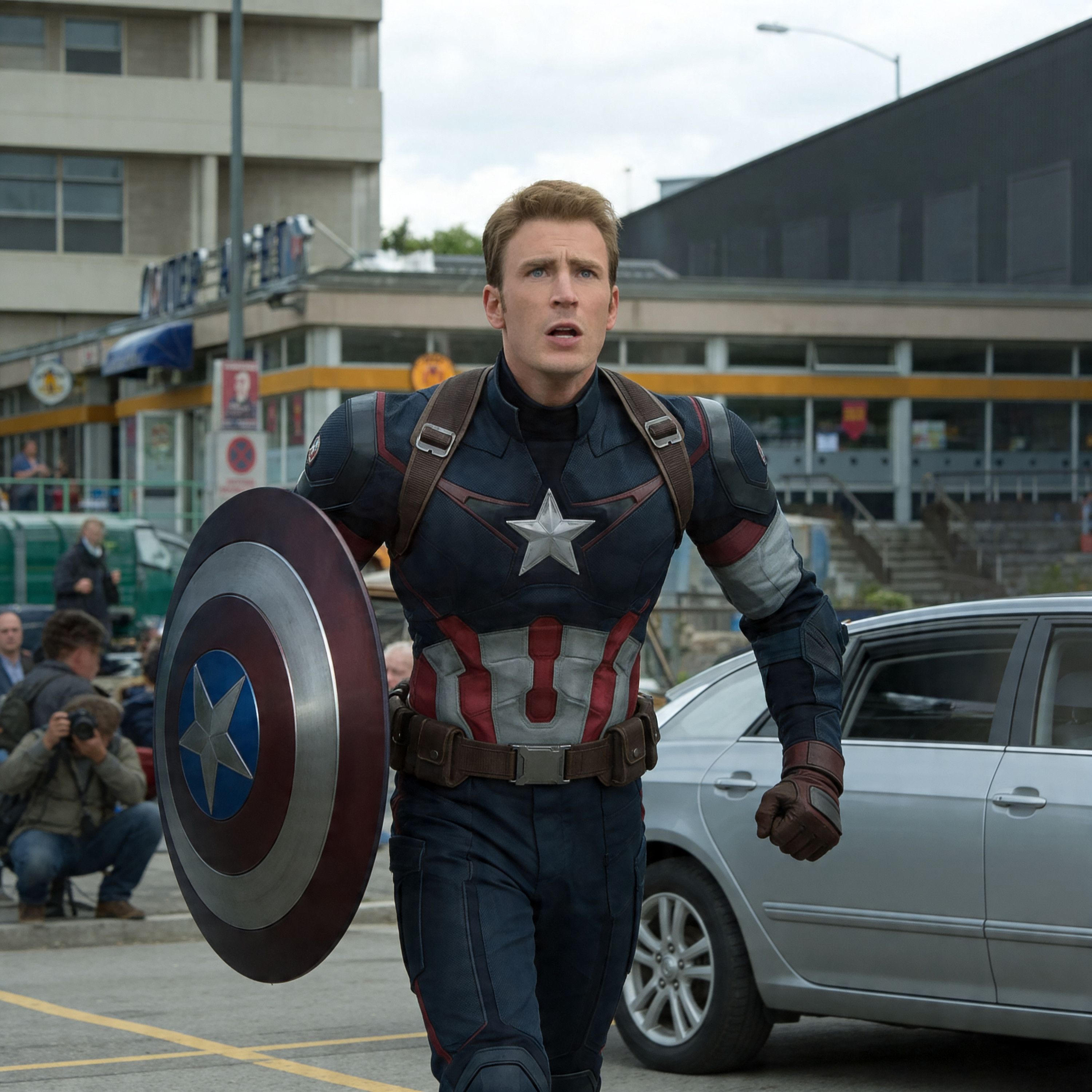 586: Podcast IA - Chris Evans regresa como Capitán América a Marvel y emociona a los fans episode artwork
