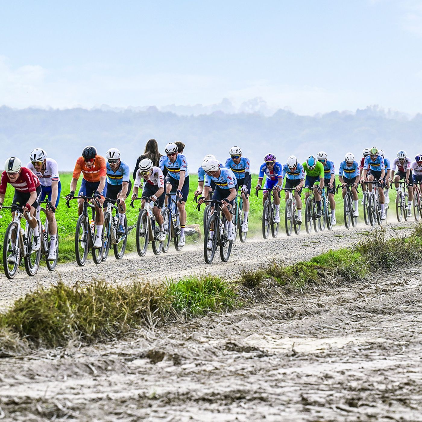 696: Does Gravel Racing Have A Cheating Problem | The GCN Show Ep. 696 episode artwork