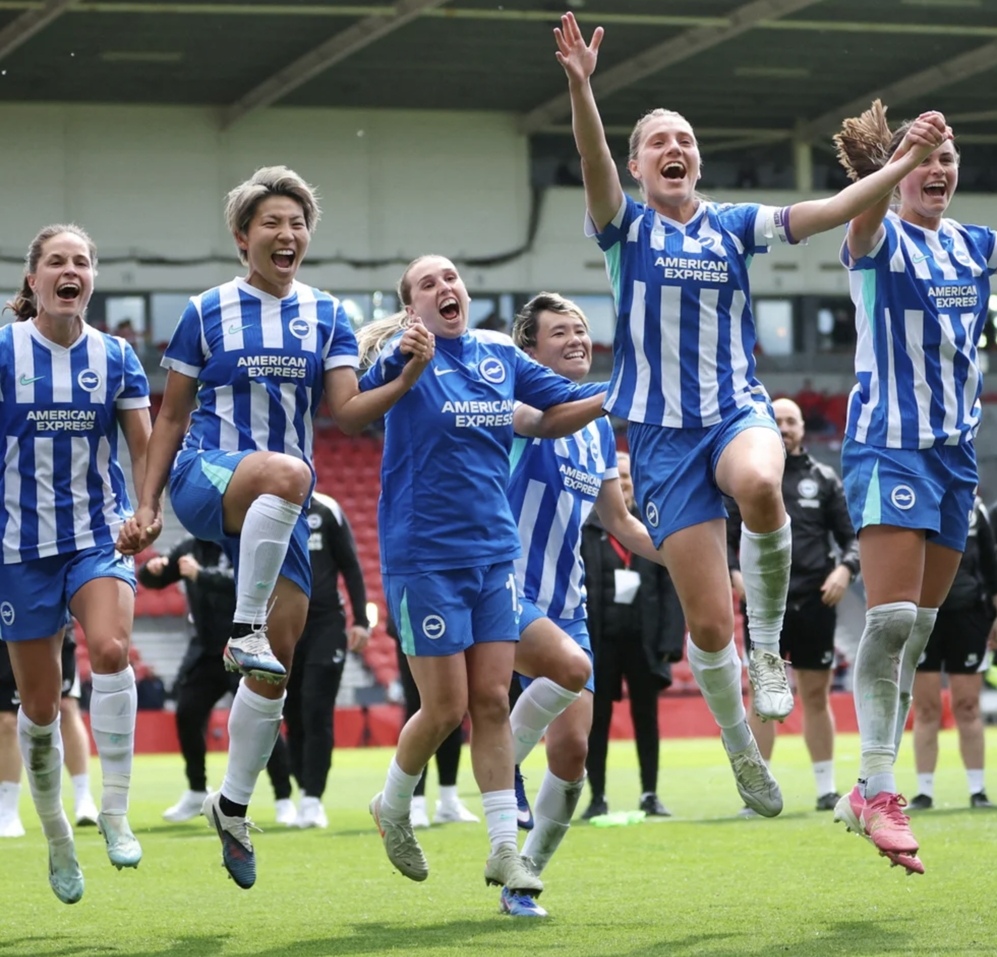 The Albion Roar - 13th May 2026 with guets Jason Thackeray and Aby Shepherd episode artwork