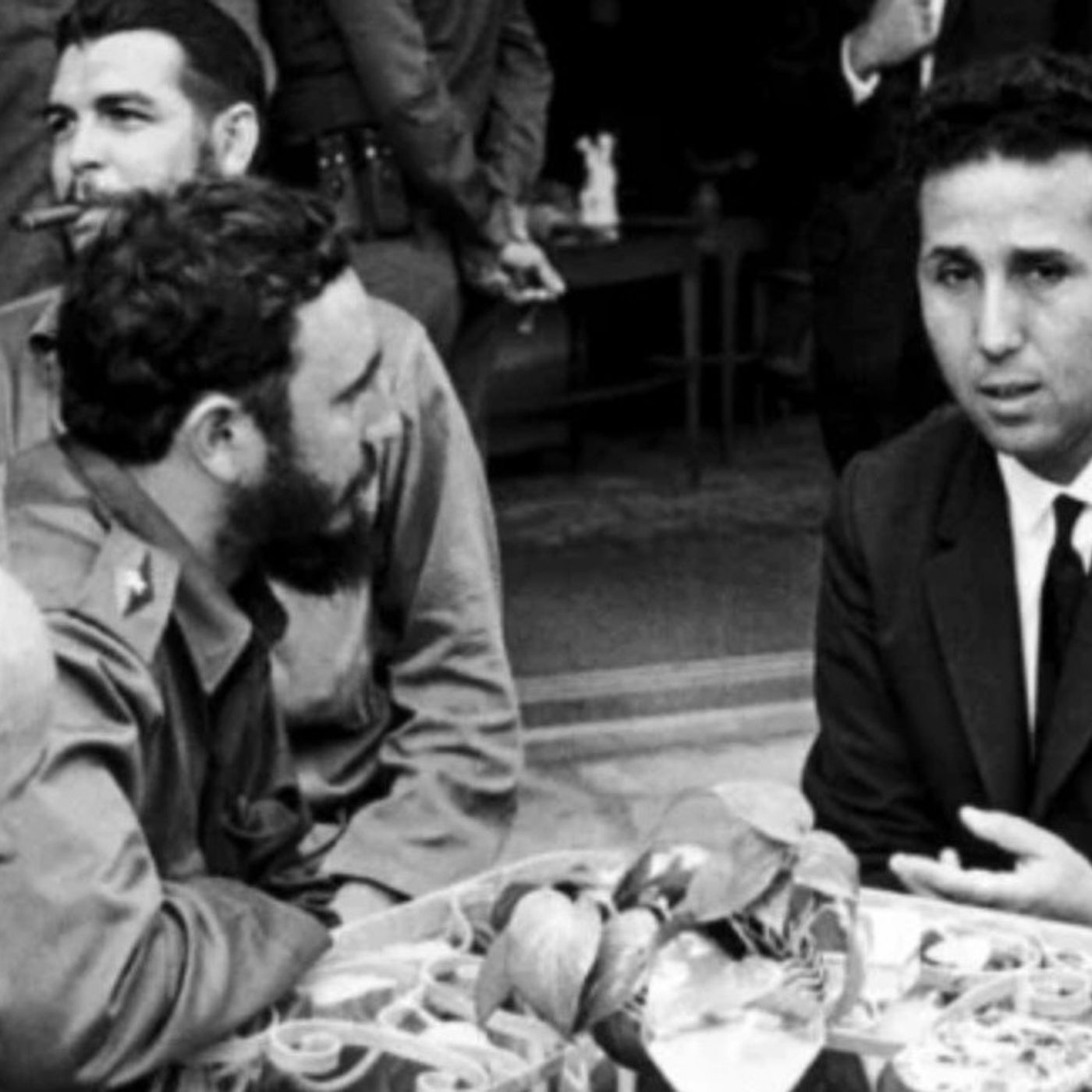 S8 Ep890: Alejandro Peña Esclusa attributes Bolivia's turmoil to Cuban influence and Evo Morales's ties to drug trafficking. Ernesto Araújo views Bolivia as a critical "bellwether" for the criminal socialist project in Latin America. (10/16) S8 Ep890: Alejandro Peña Esclusa attributes Bolivia's turmoil to Cuban influence and Evo Morales's ties to drug trafficking. Ernesto Araújo views Bolivia as a critical "bellwether" for the criminal socialist project in Latin America. (10/16)