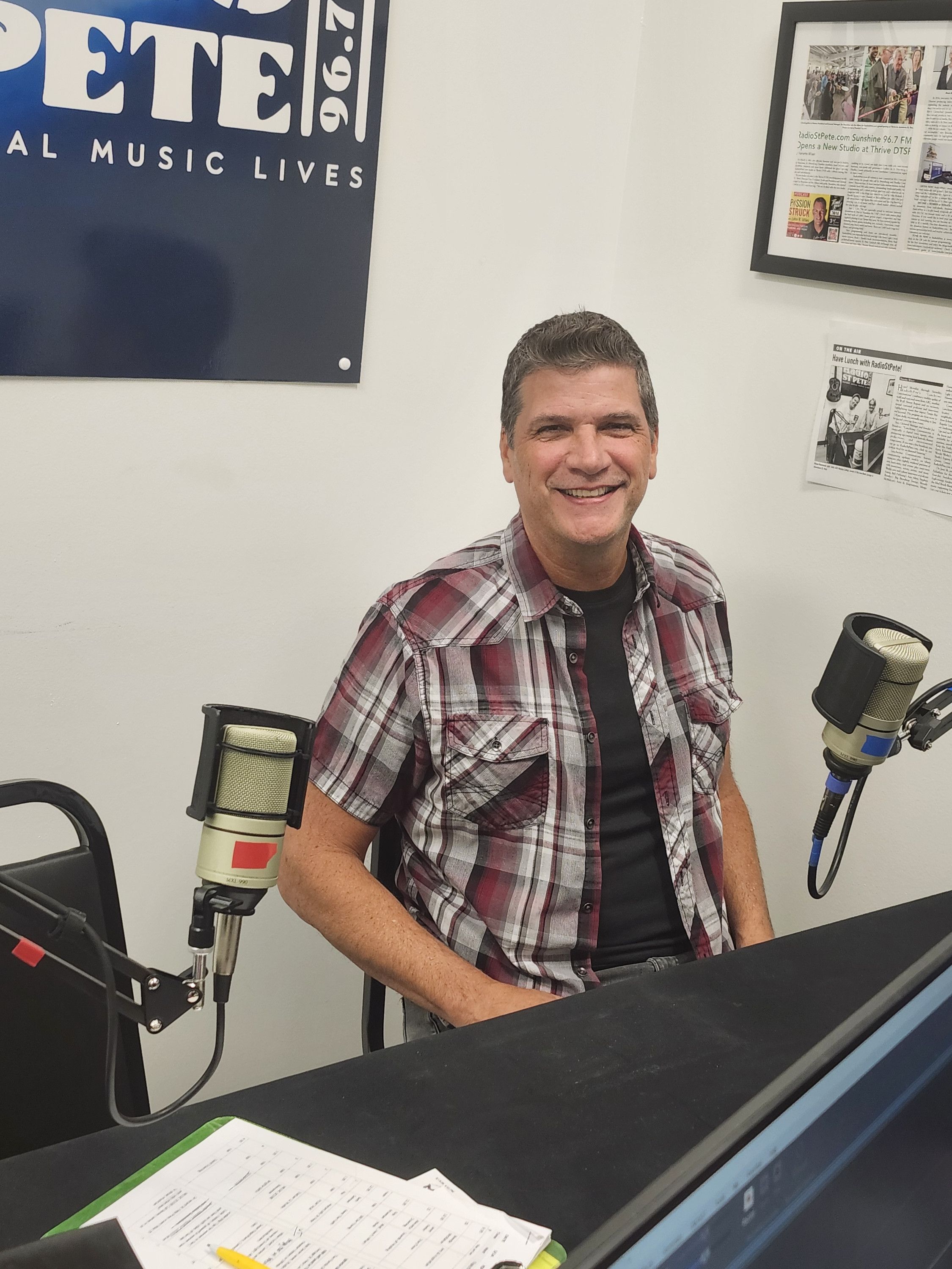 S2 Ep2051: COMEDY Dean Napolitano, Stand Up & Station 12 Studio episode artwork