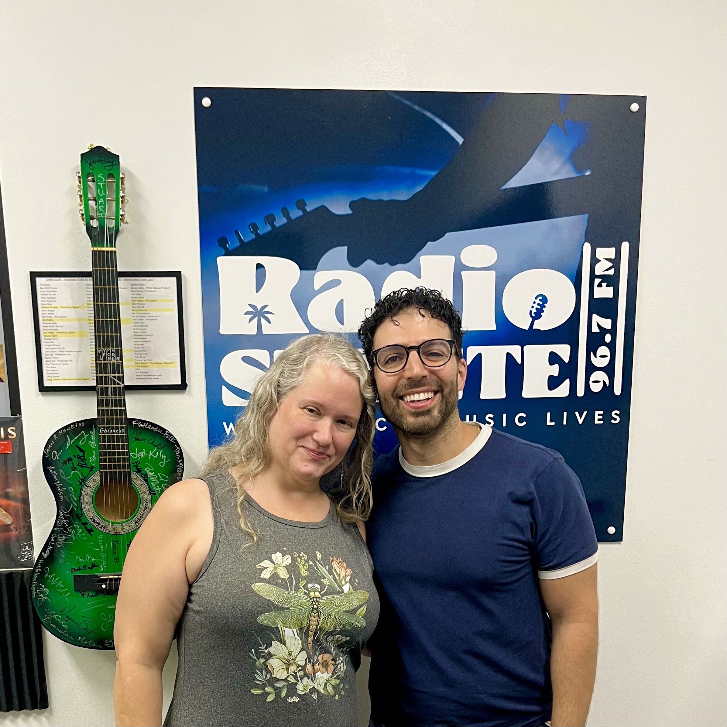 S2 Ep2103: Singer Songwriter Julie Black chats w/Domenico Pontoriero episode artwork