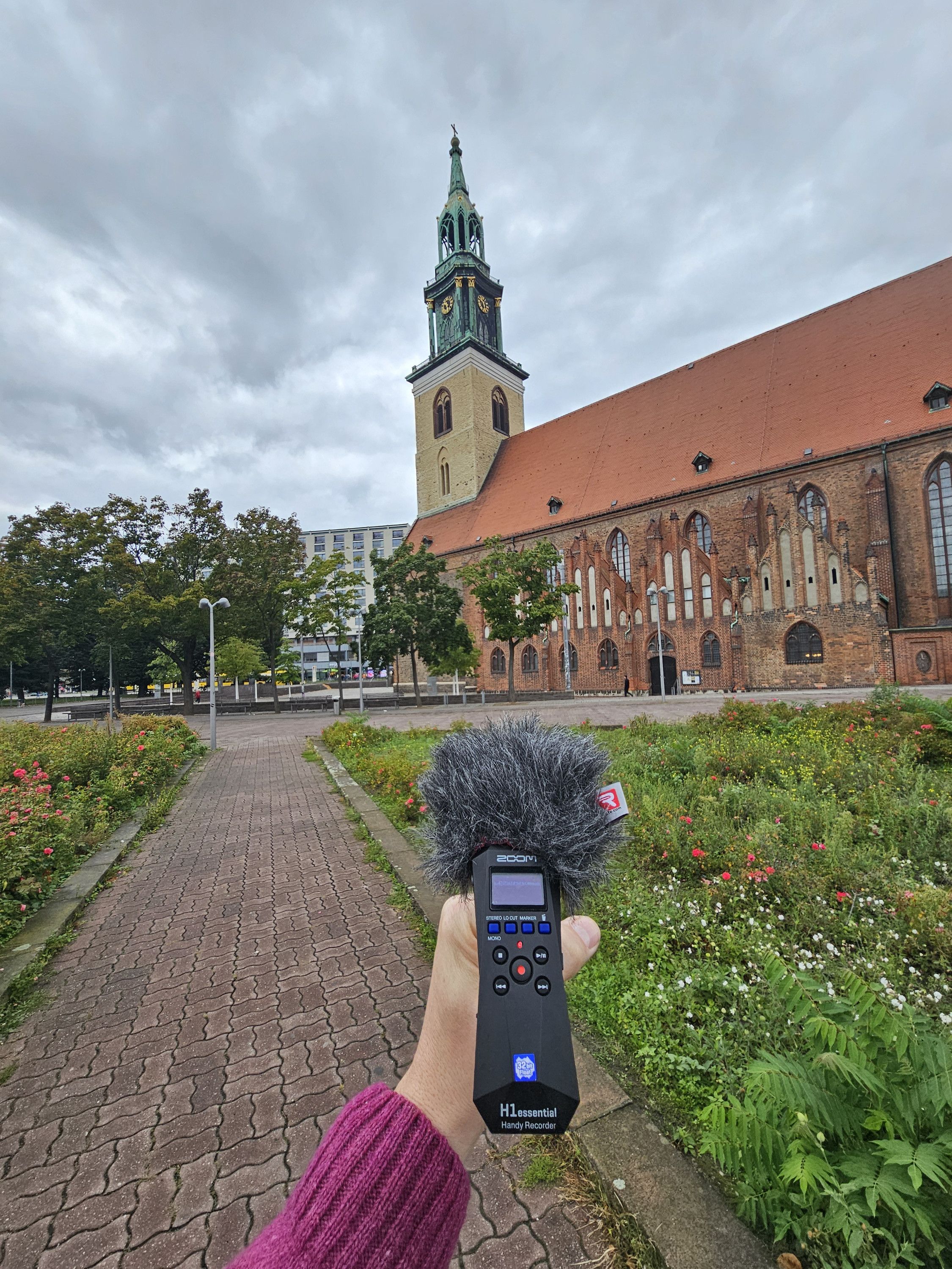 Sunday mass bells, Berlin episode artwork