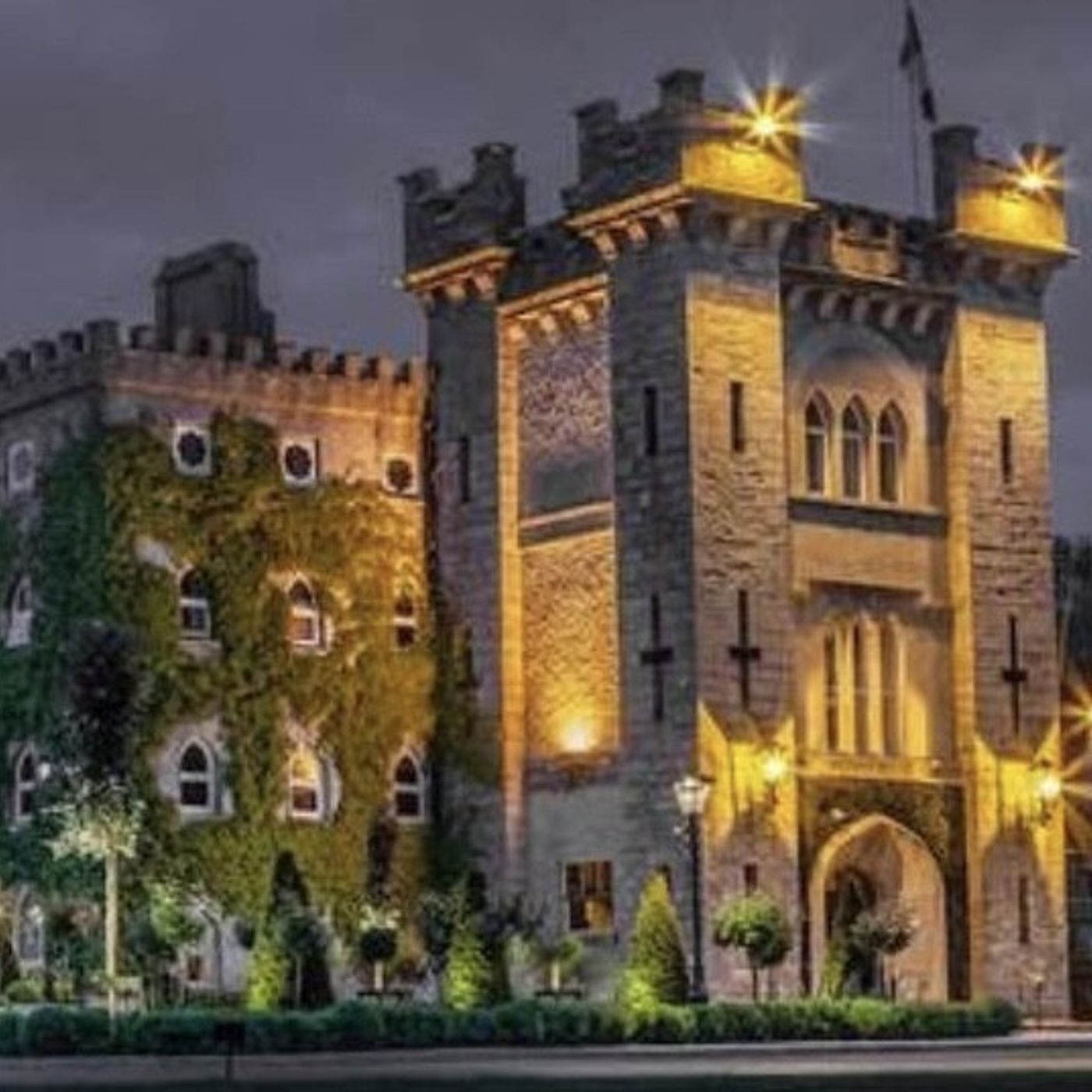 Middle Aged Mini #258 - Haunted Cabra Castle episode artwork