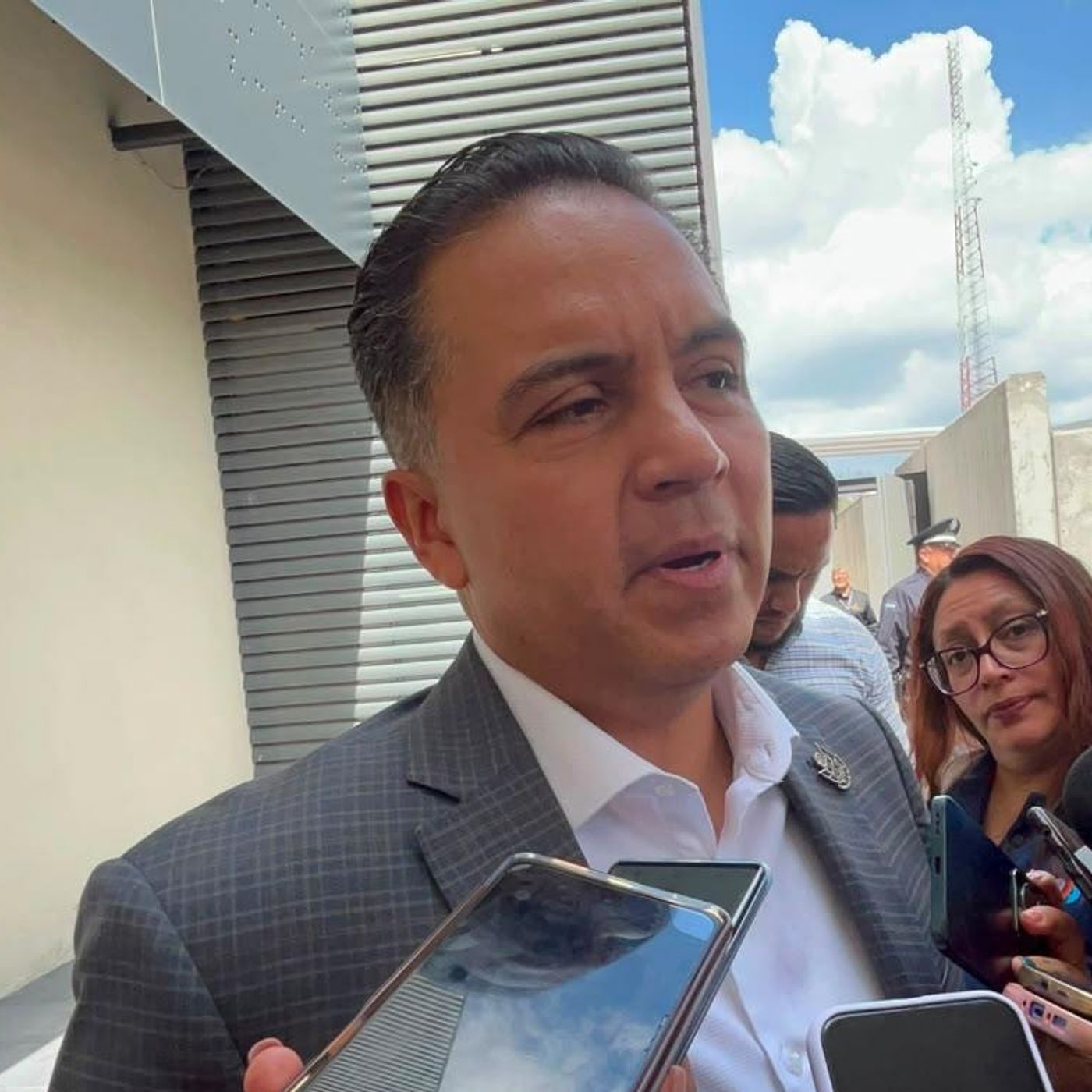 Gobierno entregó apoyos a familias de víctimas de ahogamiento en Cadereyta episode artwork