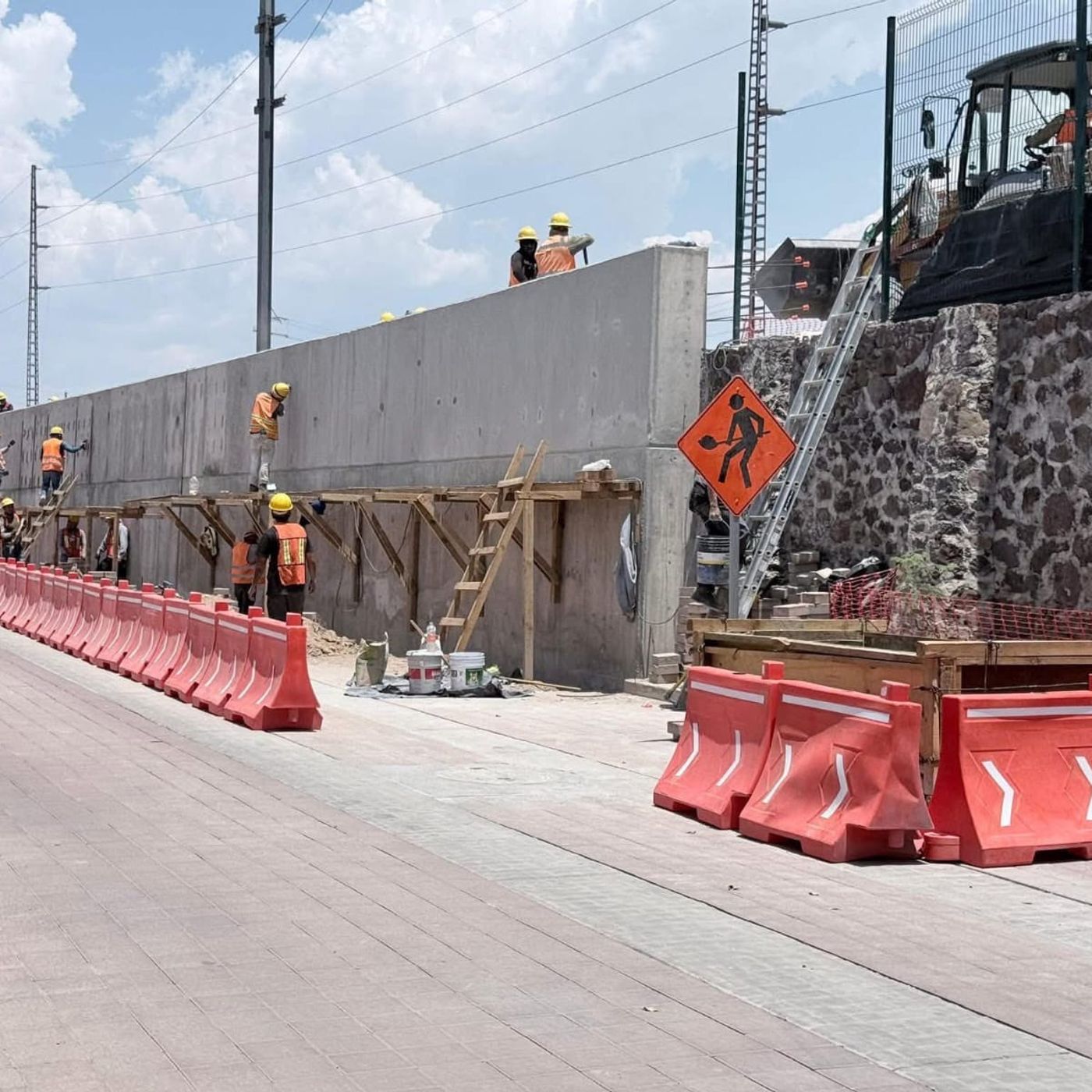 Gobierno Federal garantiza seguro por daños de las obras del tren episode artwork