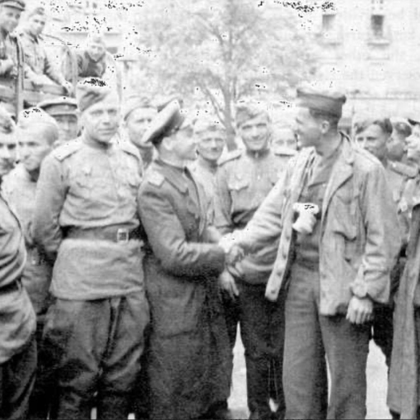 S8 Ep1143: Charles Spicer recounts how, in September 1936, Lloyd George met Hitler at the Berghof, where the dictator successfully charmed the aging statesman. Hitler was so delighted by the initial meeting that he invited Lloyd George's entourage, including his chi