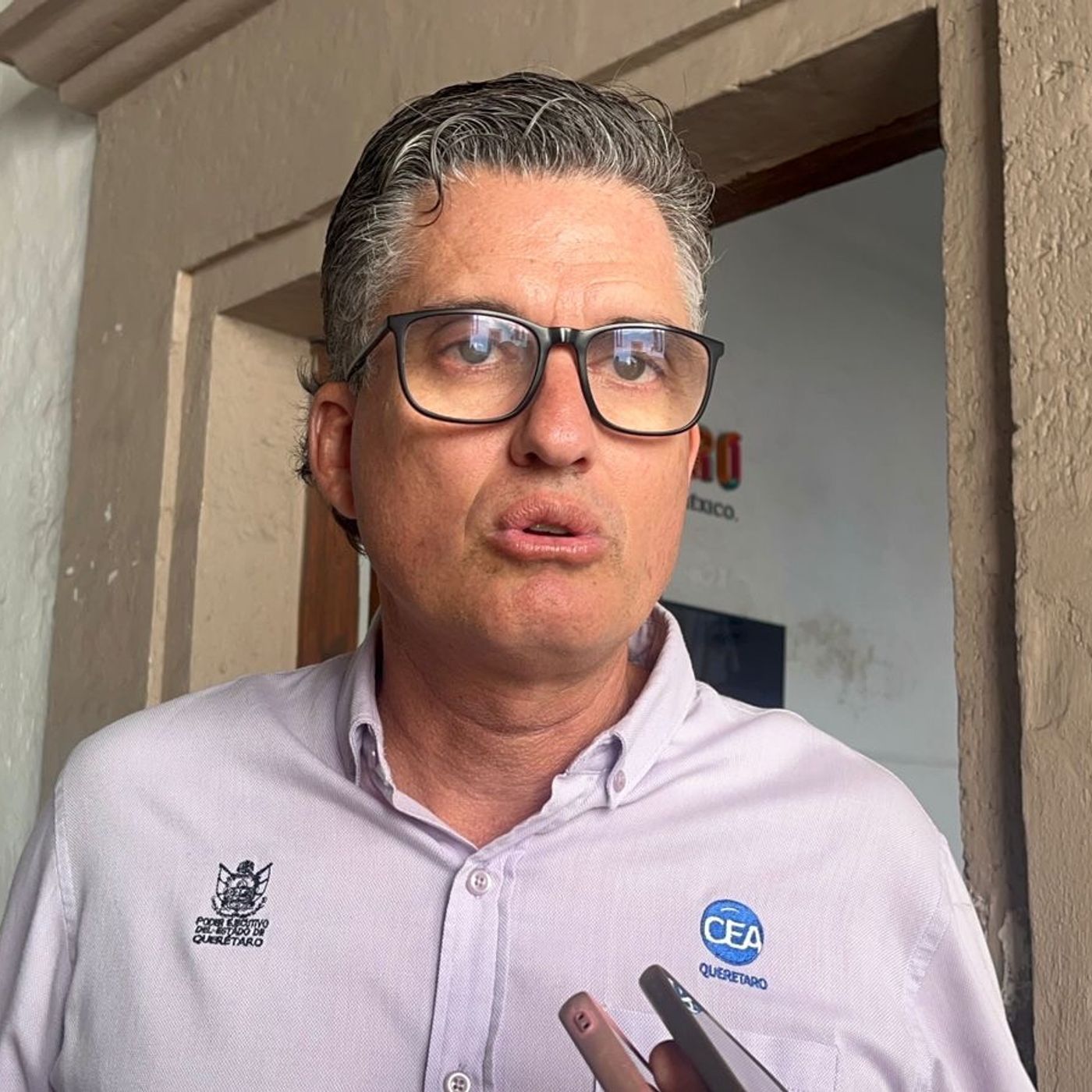 Ya quedó reparada la fuga de agua provocada por las obras del tren en Bernardo Quintana episode artwork