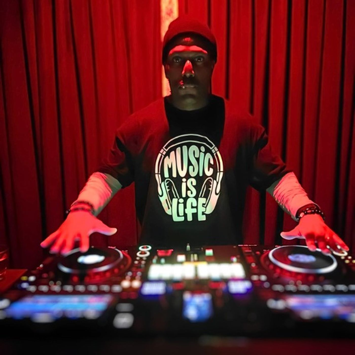 S5 Ep81: DJ Czezre "The Return" Volume 8