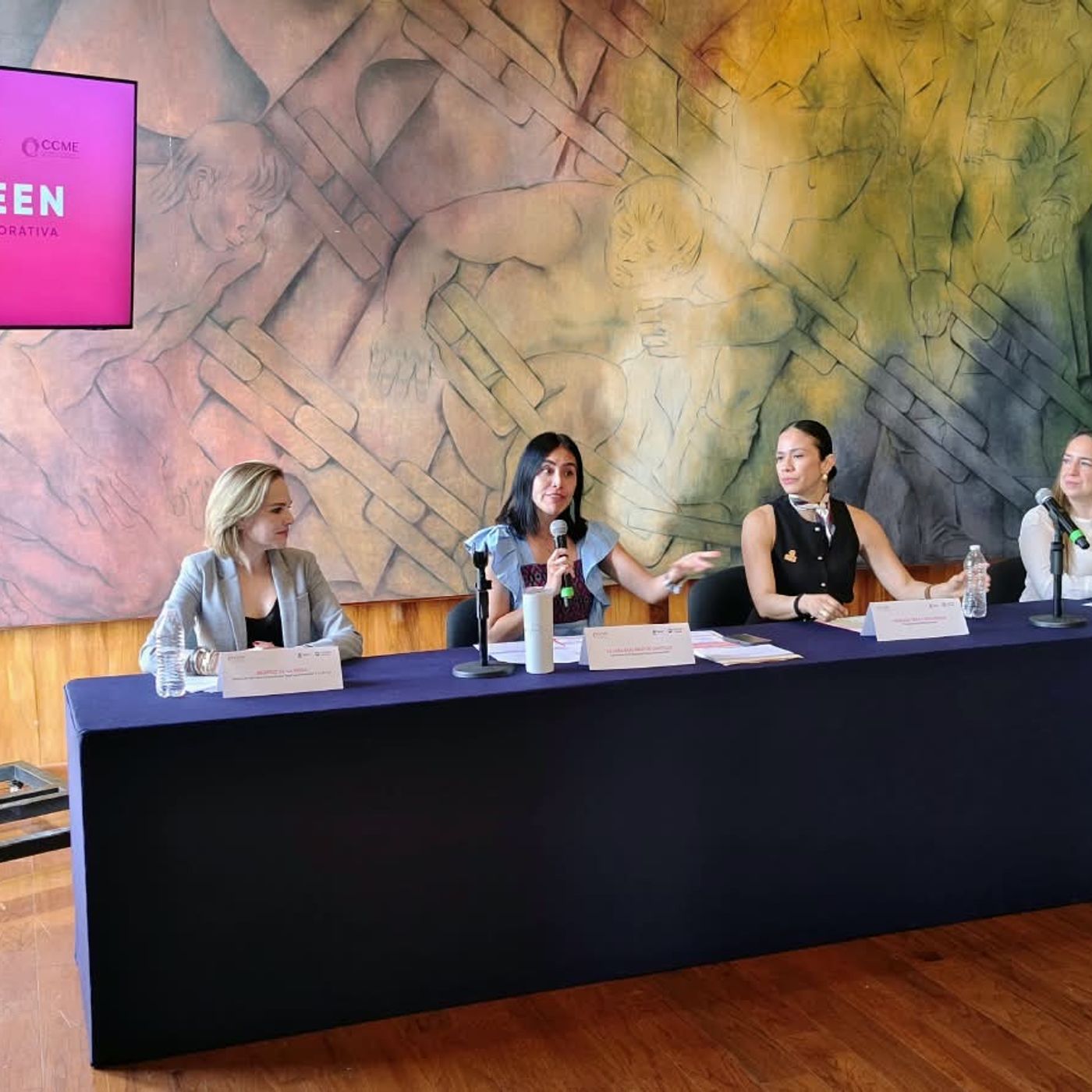 Lanzan convocatoria para reconocer a 15 mujeres por su trayectoria corporativa episode artwork