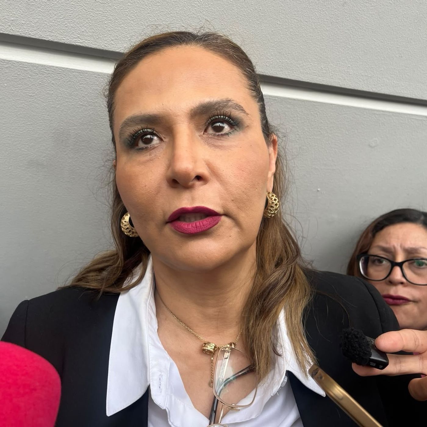 Analizan nueva alerta viral en bachilleratos de Querétaro episode artwork