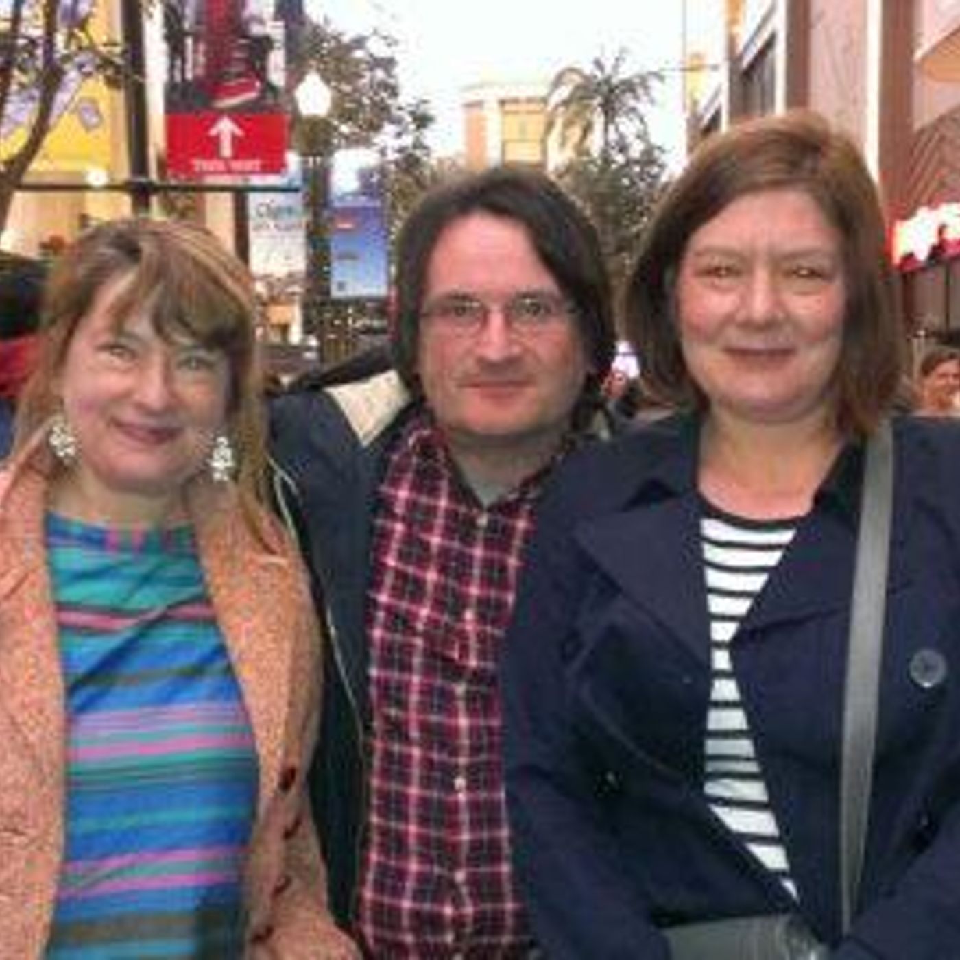 I speak to Tony, Michelle and Lizzy about the Muscle Shoal Movie Documentary. #sundancelondonuk episode artwork