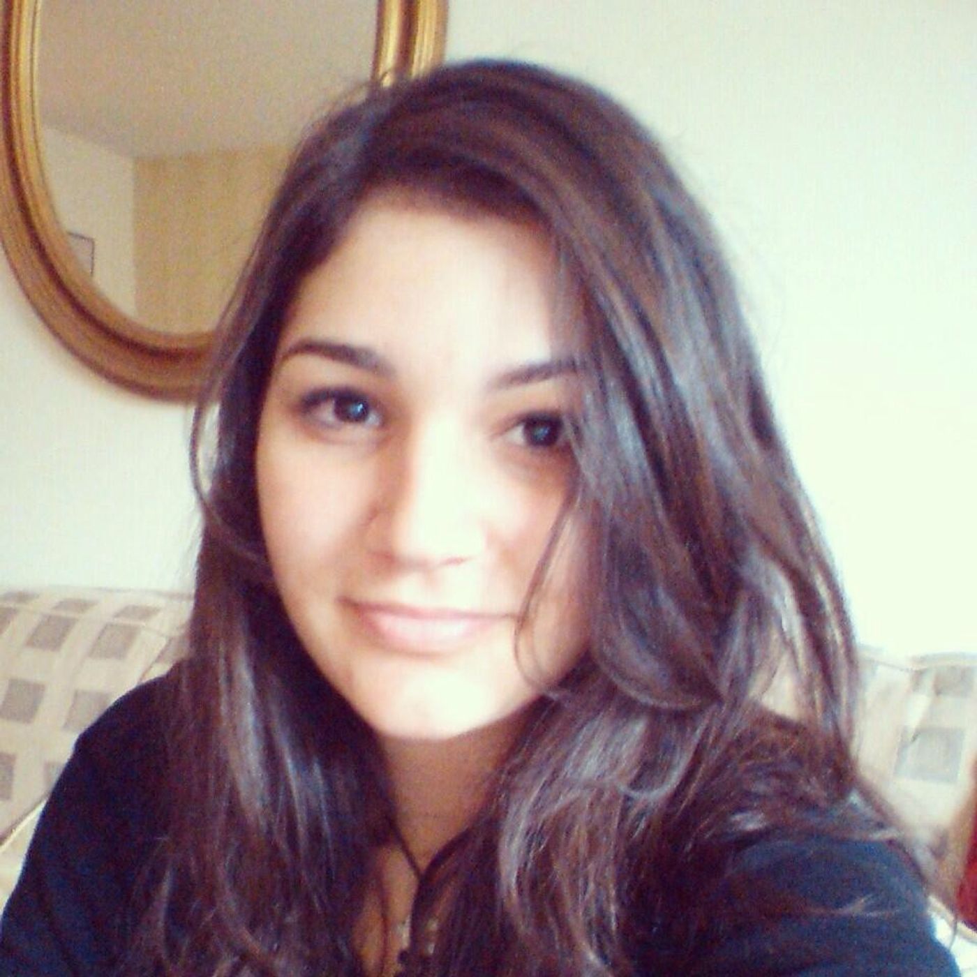 Syrian Student from Homs talks about the pain in watching her country torn apart by war episode artwork