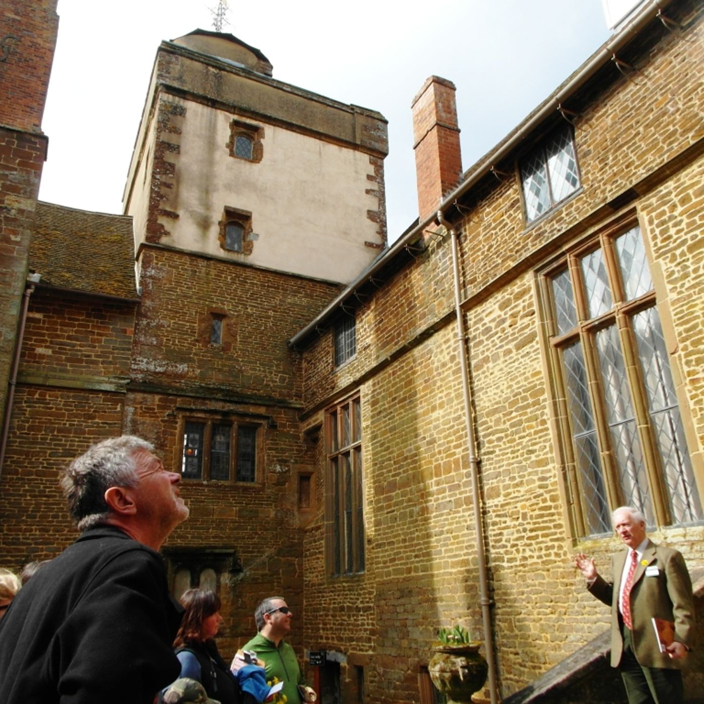 Holly and birds in the courtyard at Canons Ashby @stewartdunn1 episode artwork
